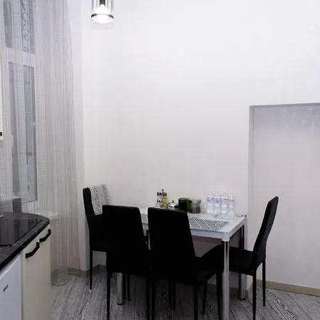 Apartment Barvy Lvova On Kostyushka St Dış mekan fotoğraf