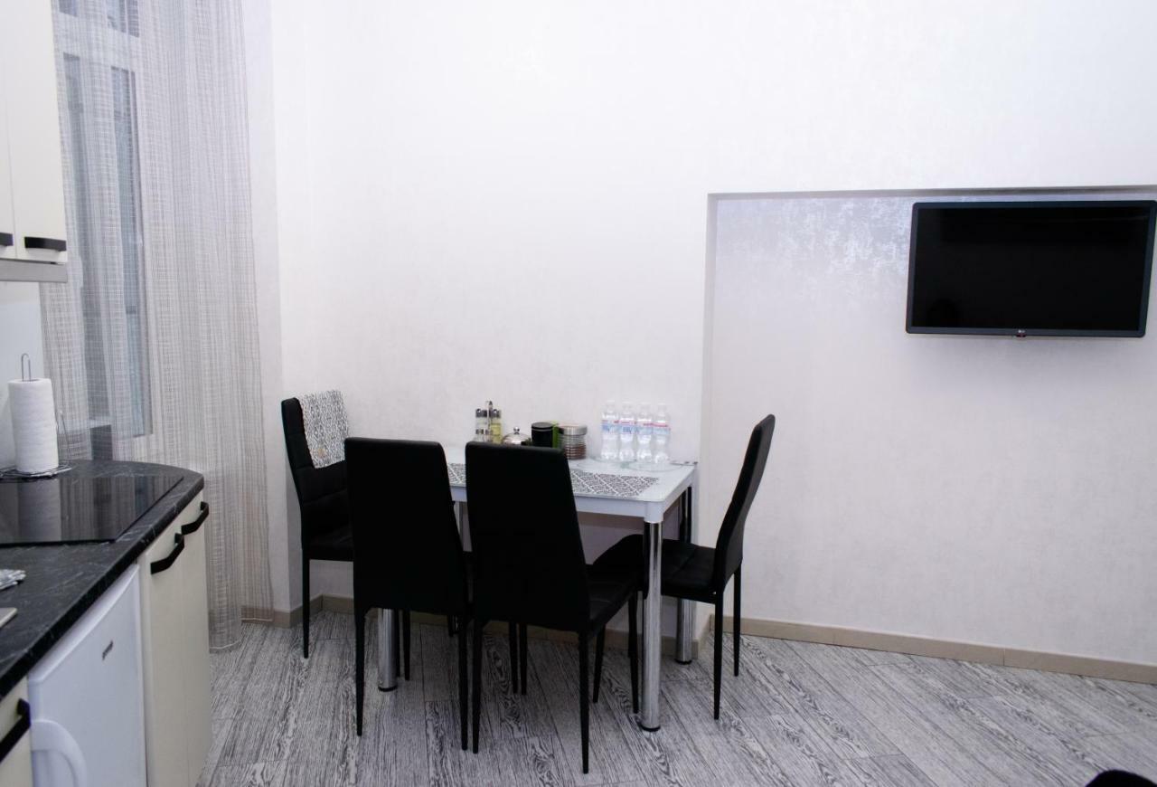 Apartment Barvy Lvova On Kostyushka St Lemberg