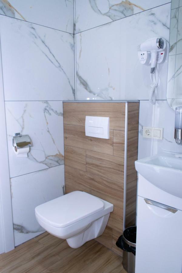 Barvy Lvova On Kostyushka St Apartment